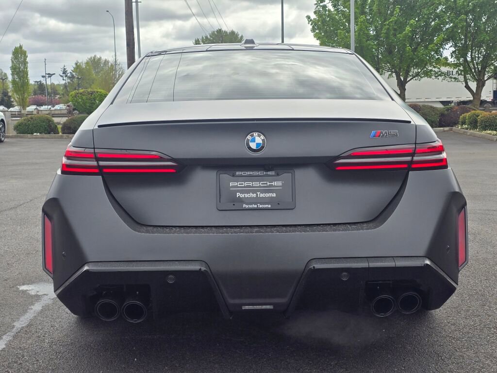 Used 2026 BMW M5 image 4