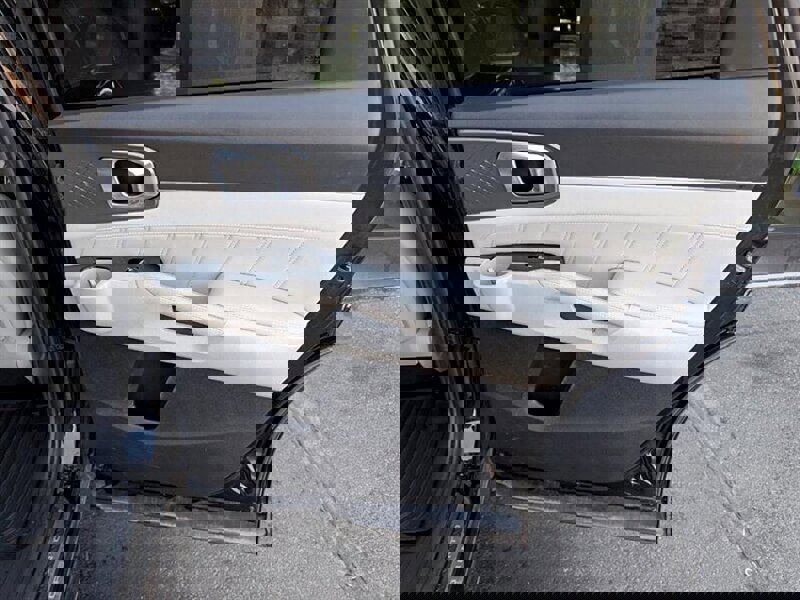 Used 2022 Kia Sorento SX image 29