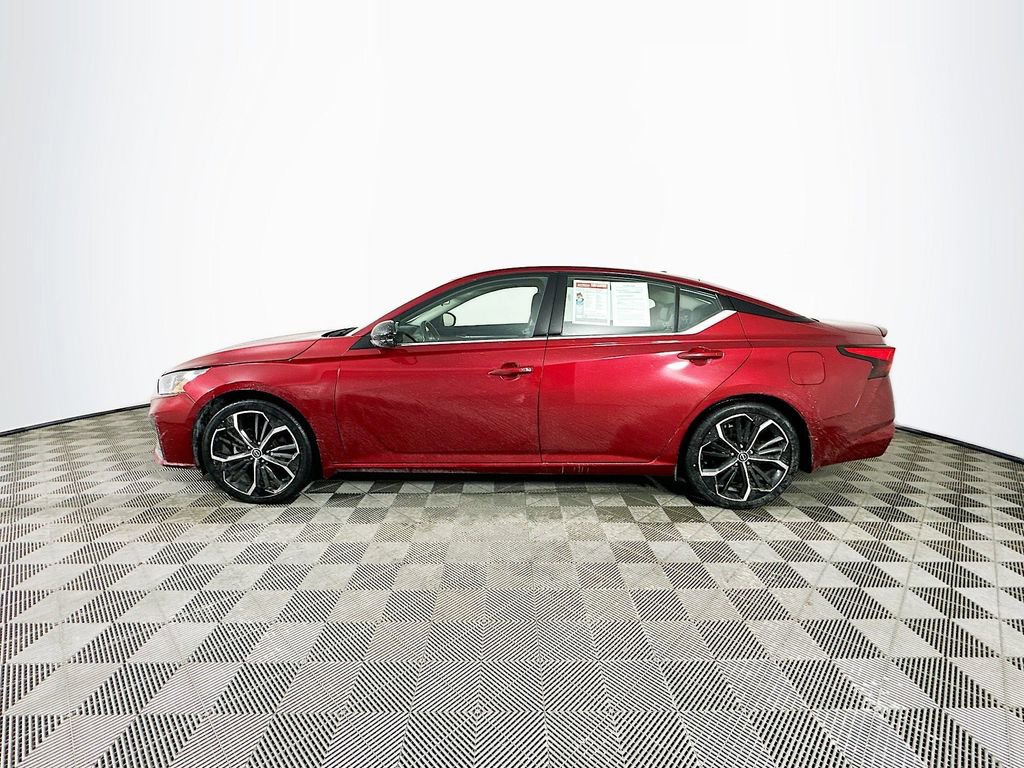 Certified 2023 Nissan Altima 2.5 SR image 7