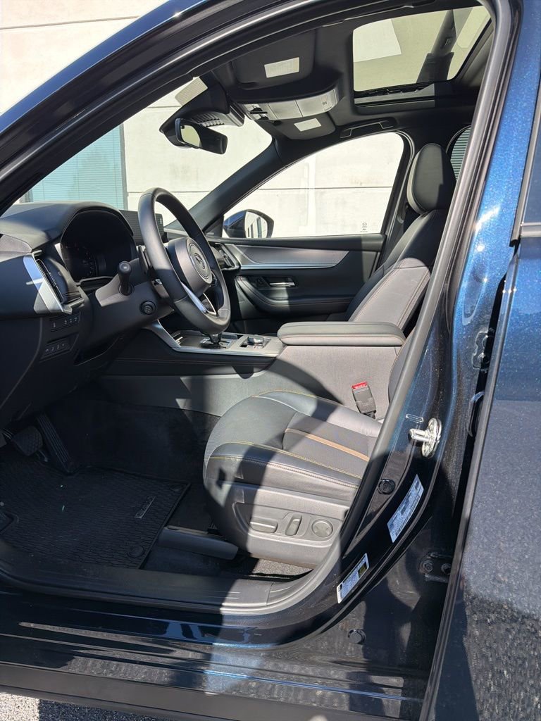 Used 2025 MAZDA CX-90 3.3 Turbo S w/ Premium Package image 14