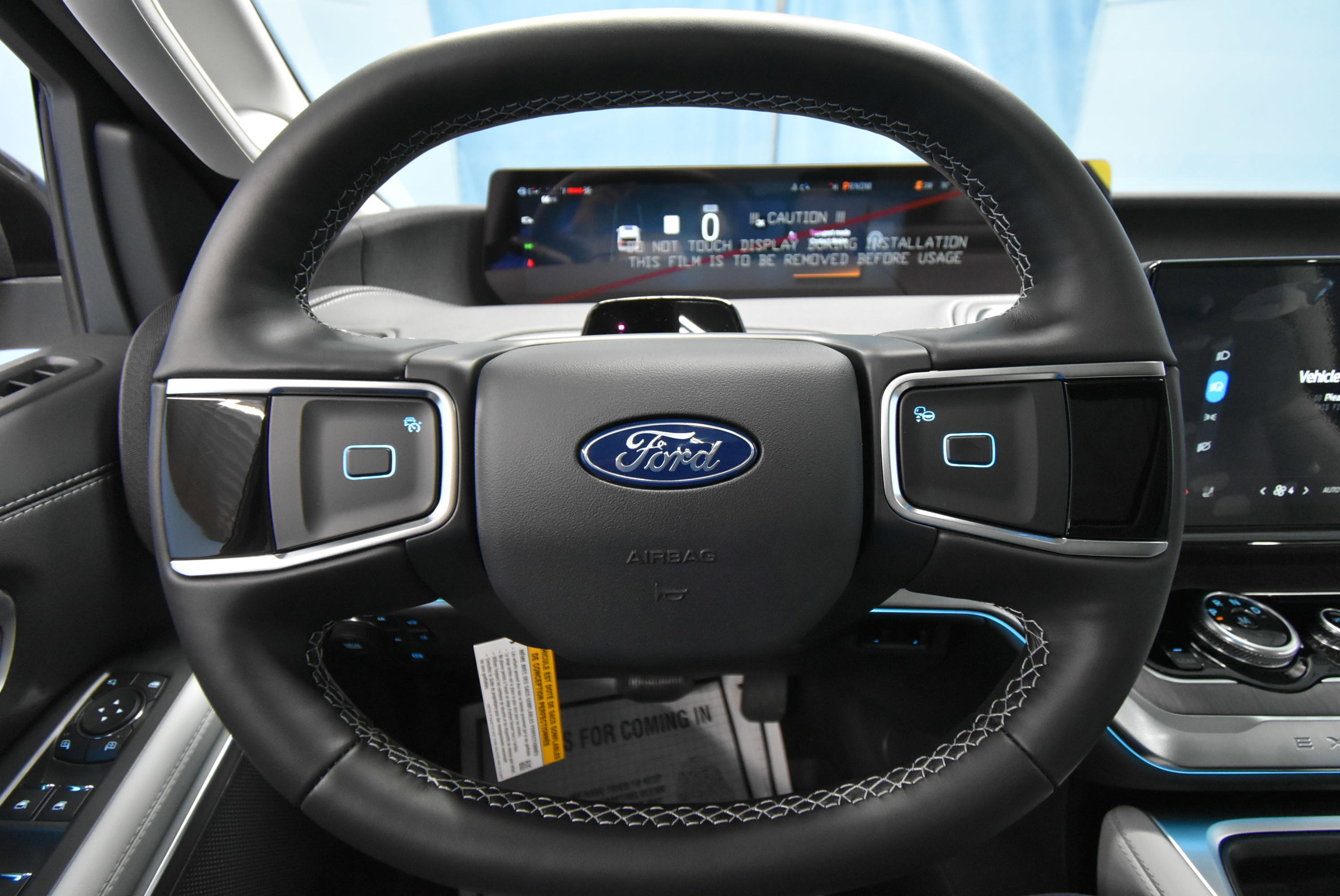 New 2026 Ford Expedition Max Platinum image 9