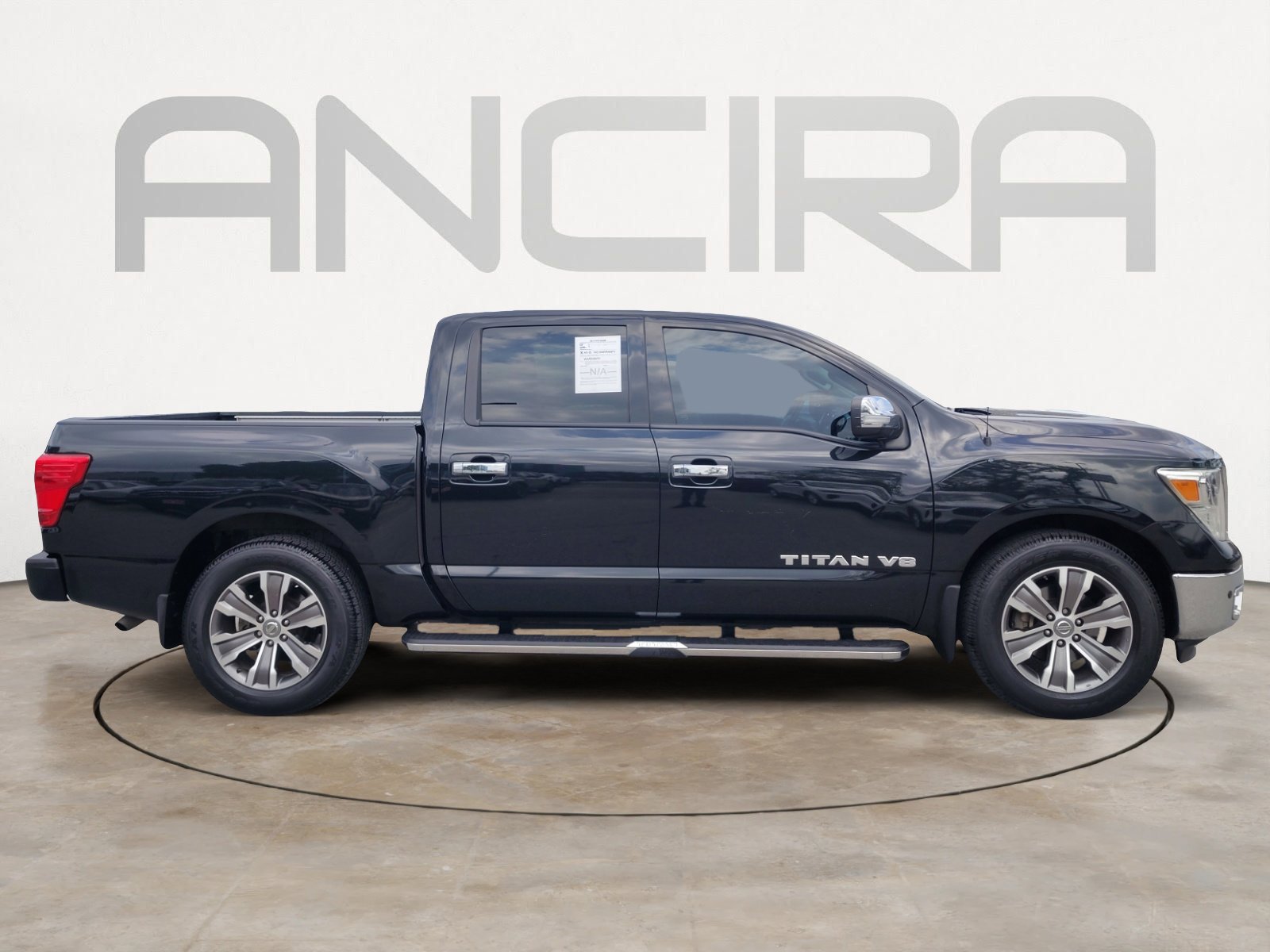 Used 2019 Nissan Titan SL RWD image 12