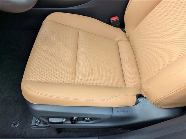 New 2025 Lexus UX 300h FWD image 4