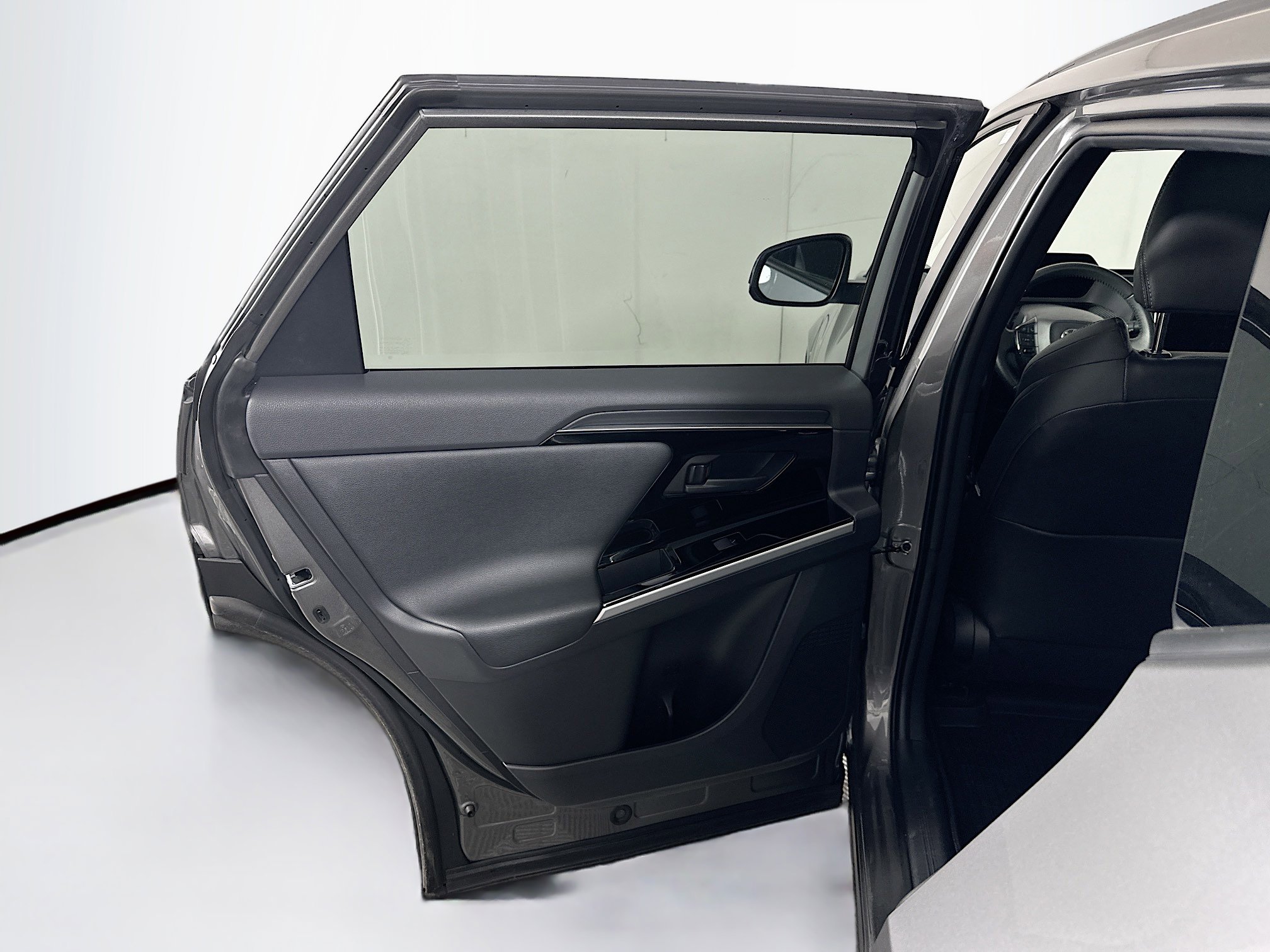 Used 2023 Toyota bZ4X XLE AWD/4WD image 28