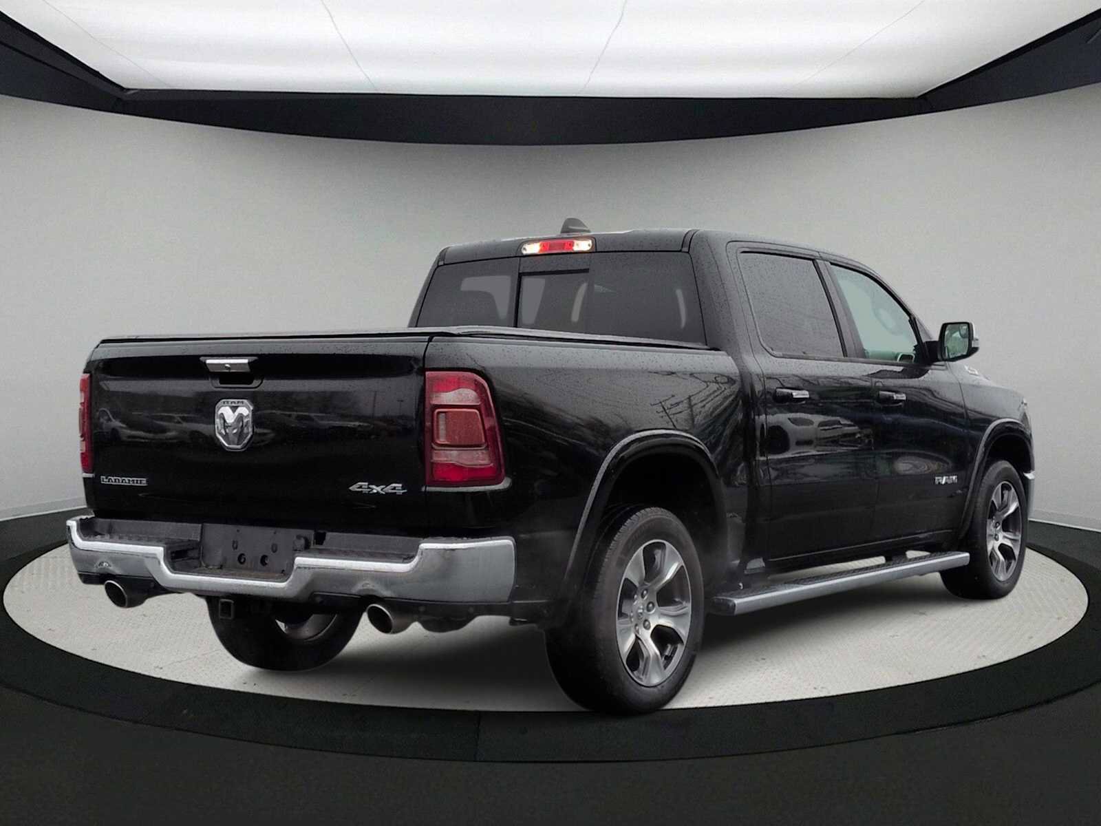 Used 2019 RAM 1500 Laramie image 8