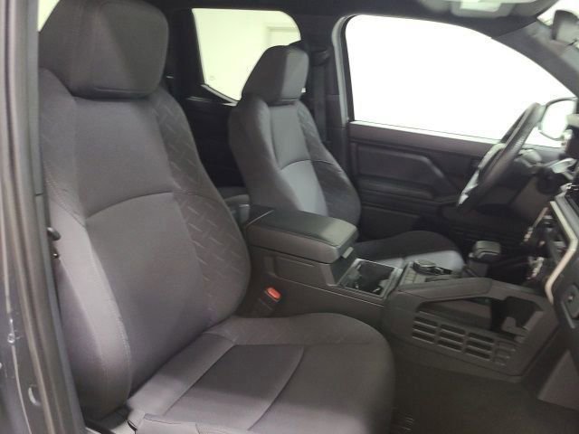 Certified 2024 Toyota Tacoma SR AWD/4WD image 11