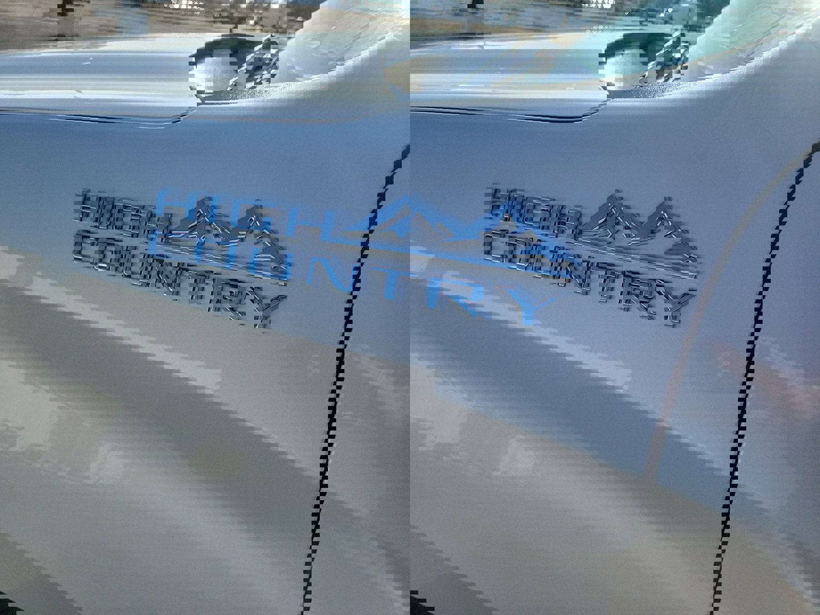 Used 2020 Chevrolet Silverado 1500 High Country w/ Technology Package image 11