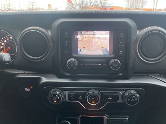 Used 2021 Jeep Gladiator Sport image 21