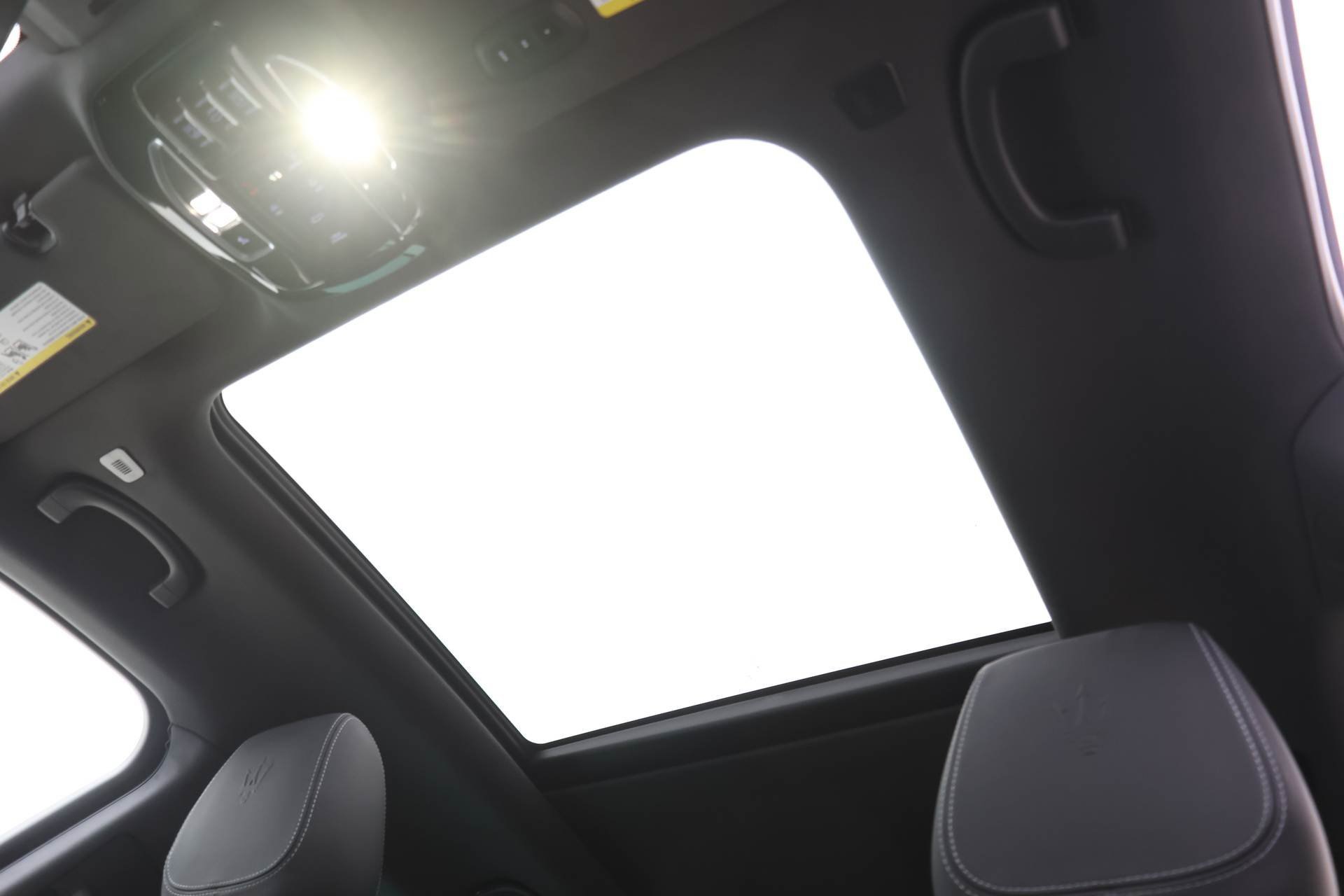 New 2025 Maserati Grecale GT image 15