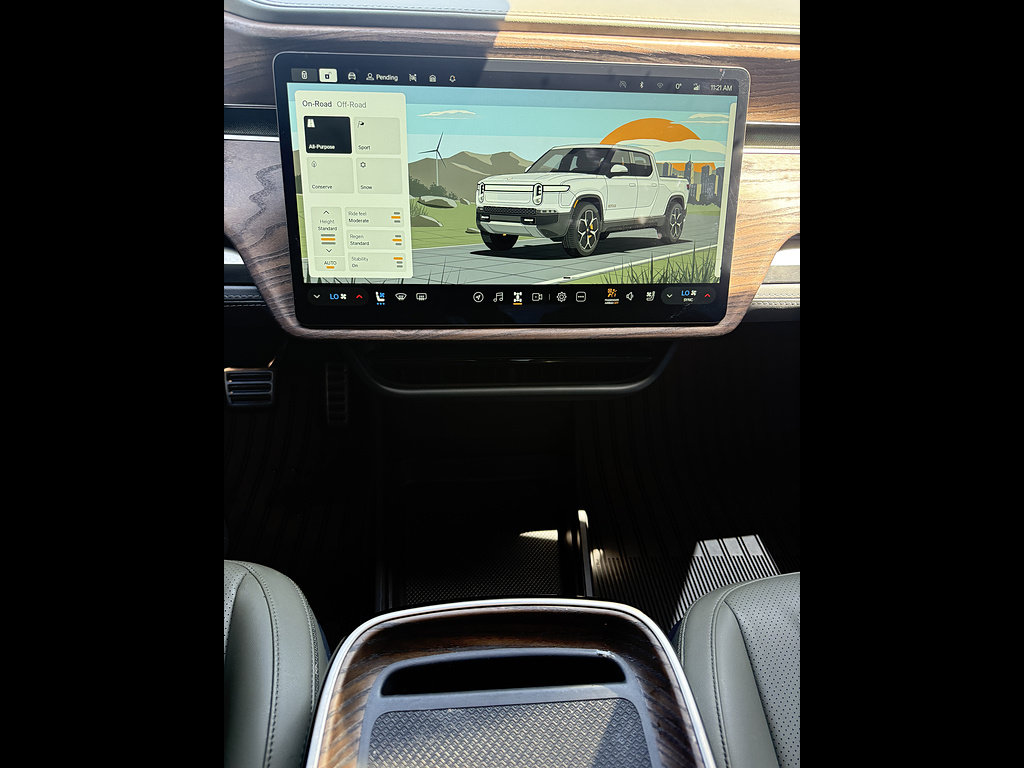 Used 2022 Rivian R1T Adventure AWD/4WD image 8