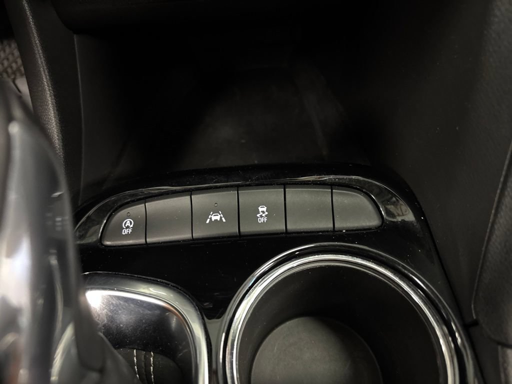 Used 2023 Buick Encore GX Select w/ Sport Touring Package FWD image 24