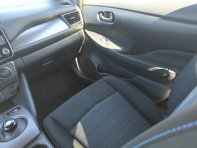 Certified 2023 Nissan Leaf S FWD image 26