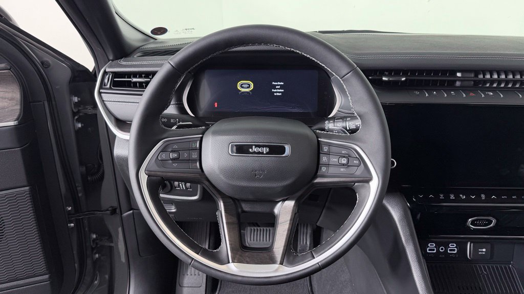 New 2027 Jeep Grand Cherokee L Limited AWD/4WD image 16