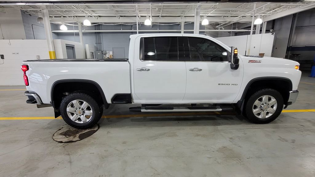 Used 2021 Chevrolet Silverado 2500 LTZ w/ LTZ Premium Package image 14