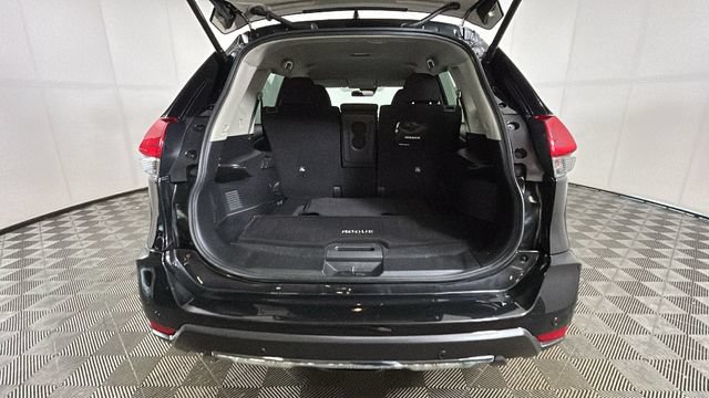Used 2020 Nissan Rogue SV AWD/4WD image 27