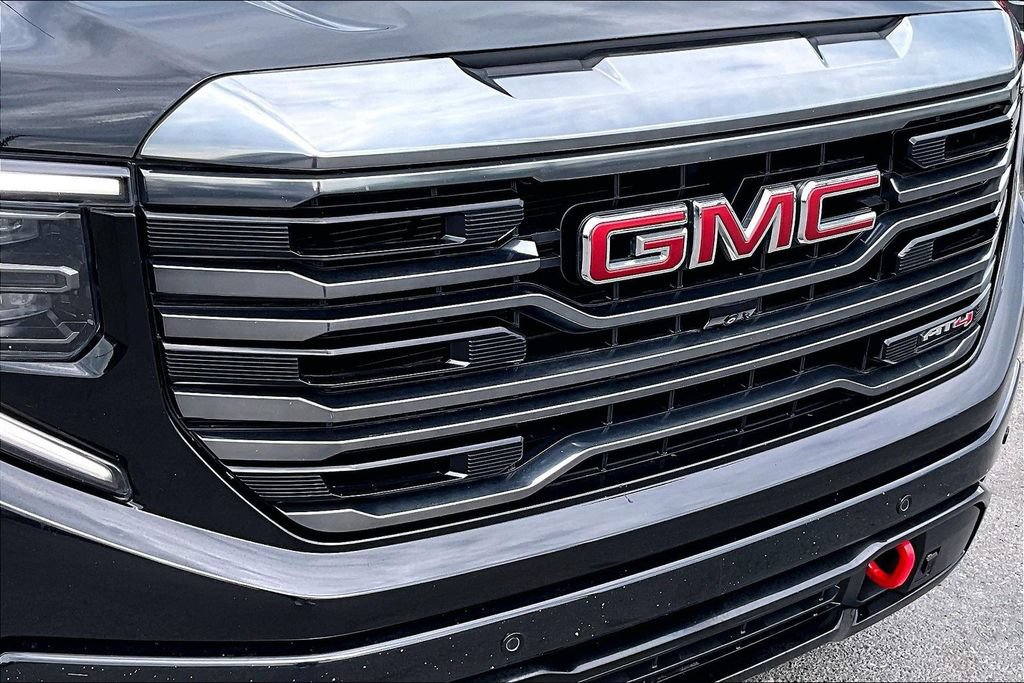 Used 2024 GMC Sierra 1500 AT4 w/ Technology Package AWD/4WD image 35
