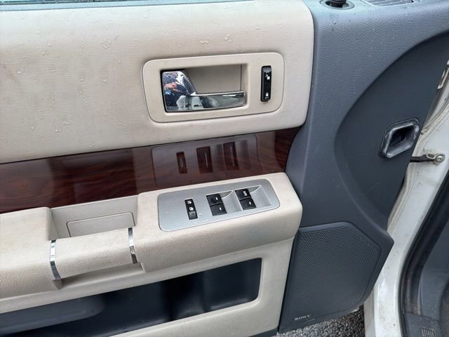 Used 2009 Ford Flex SEL FWD image 9