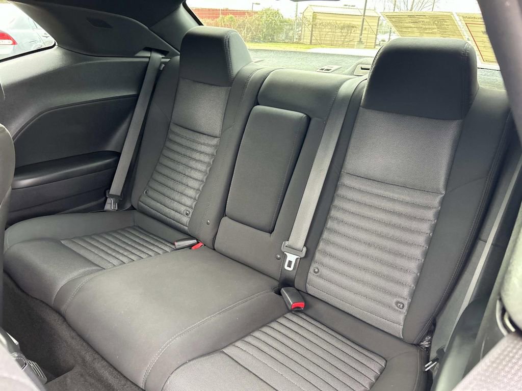 Used 2013 Dodge Challenger R/T image 17