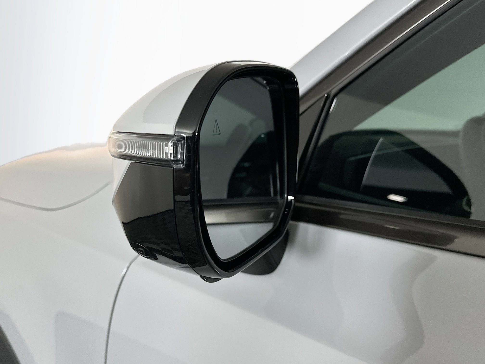 Used 2024 Kia Telluride SX X-Line image 16