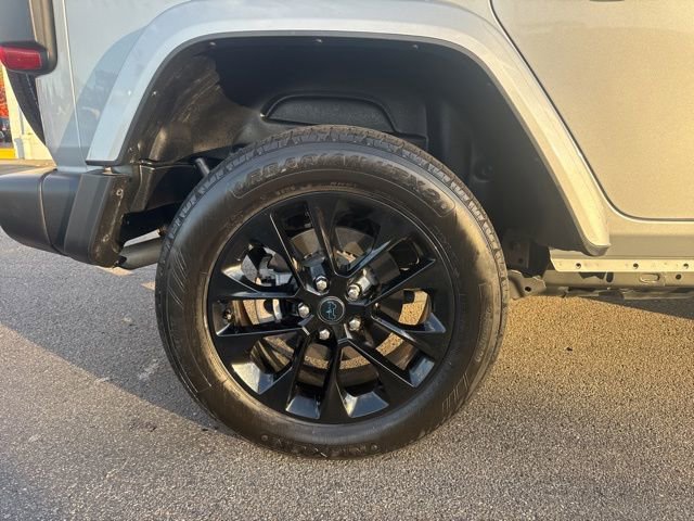 Used 2024 Jeep Wrangler Unlimited Sahara image 27