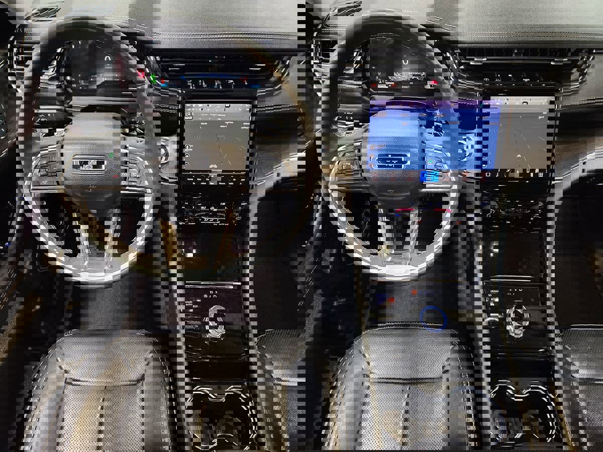 Used 2023 Jeep Grand Cherokee Limited w/ Luxury Tech Group II image 50