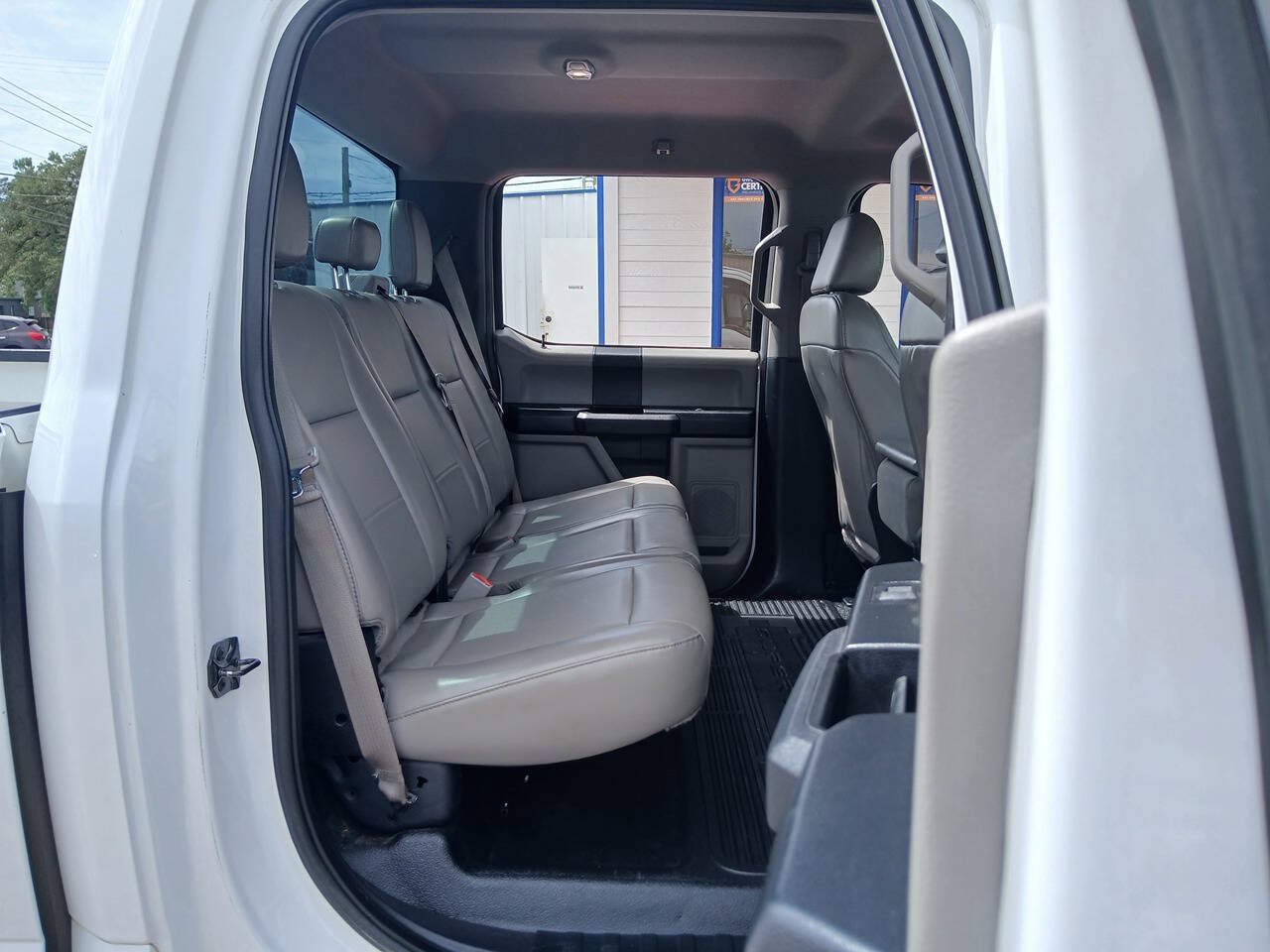 Used 2017 Ford F250 XL w/ Power Equipment Group AWD/4WD image 10