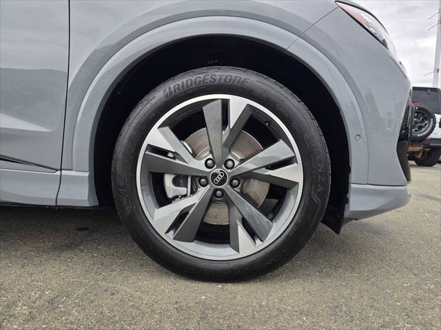 Certified 2024 Audi Q4 e-tron Prestige w/ Black Optic Package AWD/4WD image 9