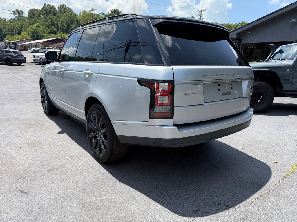 Used 2015 Land Rover Range Rover Supercharged image 14