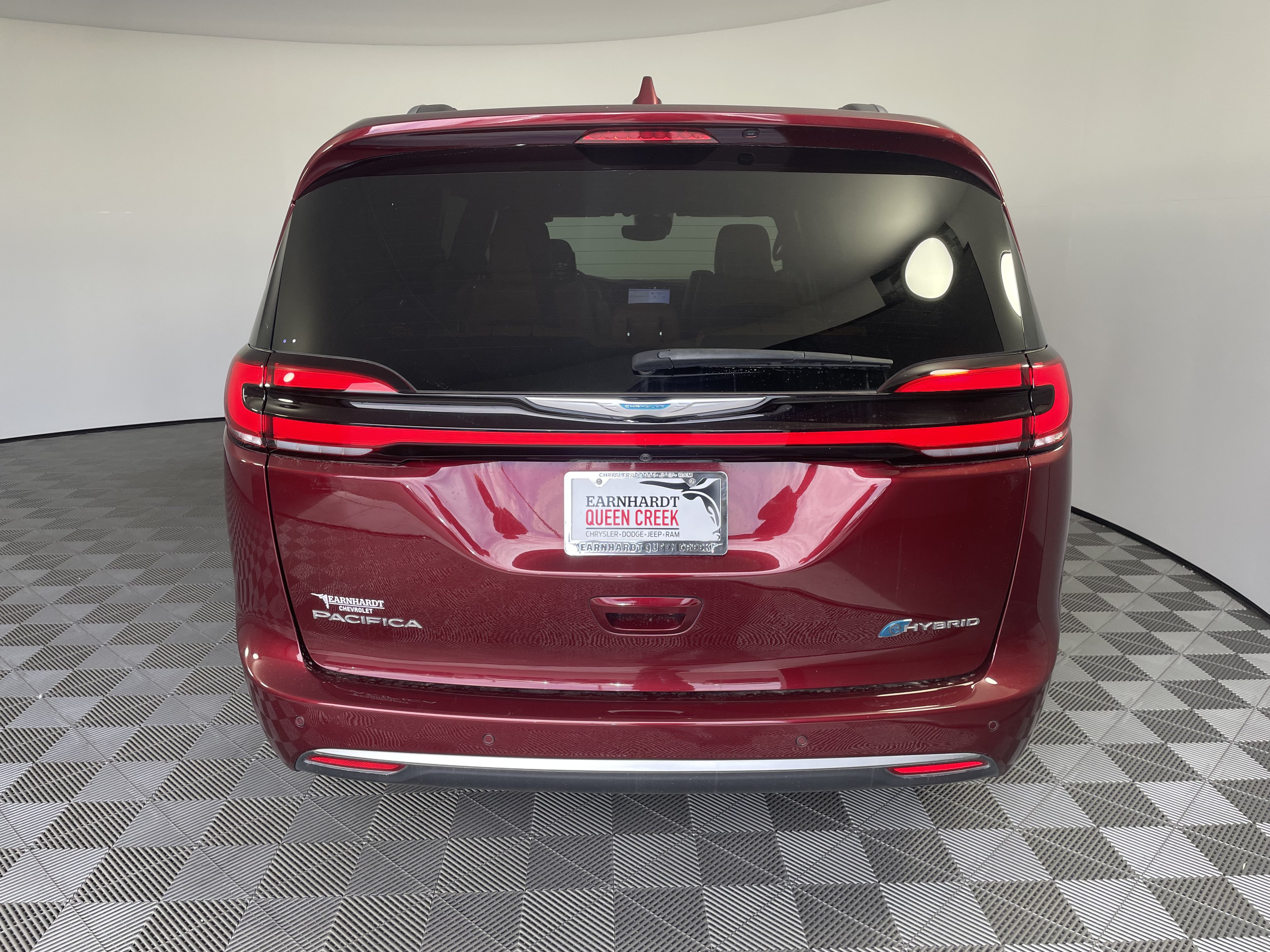 Used 2021 Chrysler Pacifica Pinnacle FWD image 4