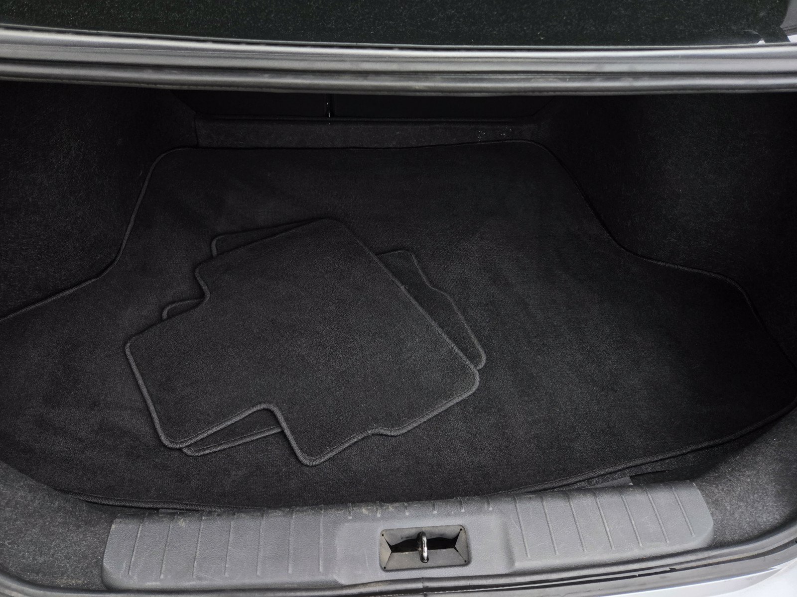Used 2025 Nissan Sentra SV FWD image 21