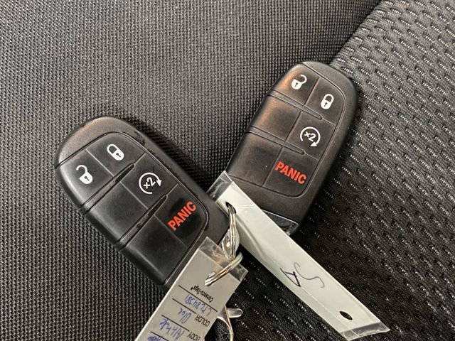 Used 2020 Jeep Renegade Altitude image 27