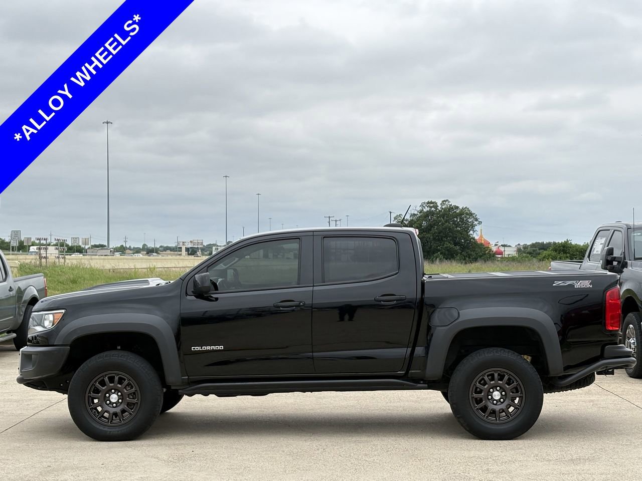 Used 2019 Chevrolet Colorado ZR2 w/ Colorado ZR2 Bison Edition AWD/4WD image 3