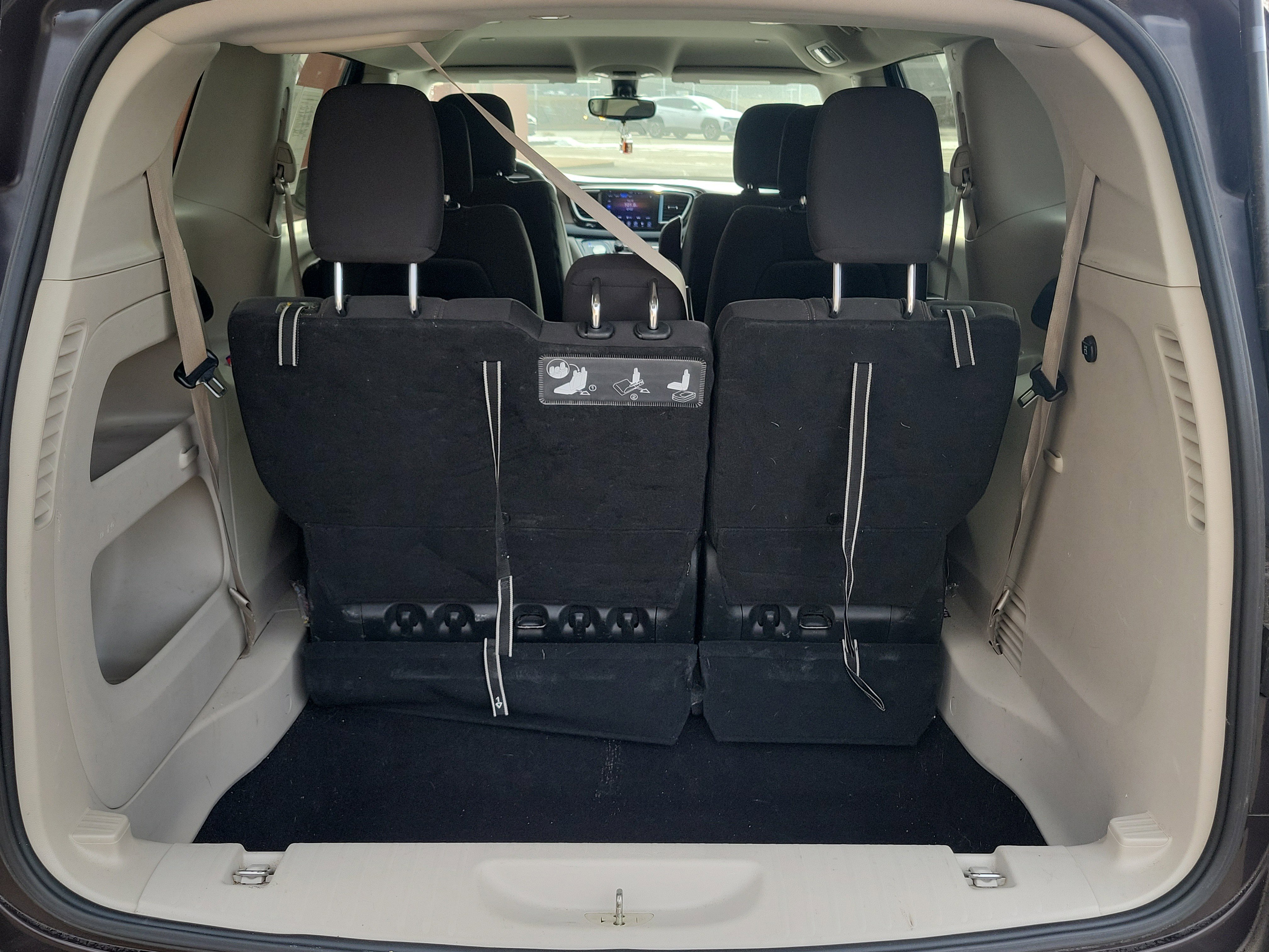 Used 2017 Chrysler Pacifica Touring image 25