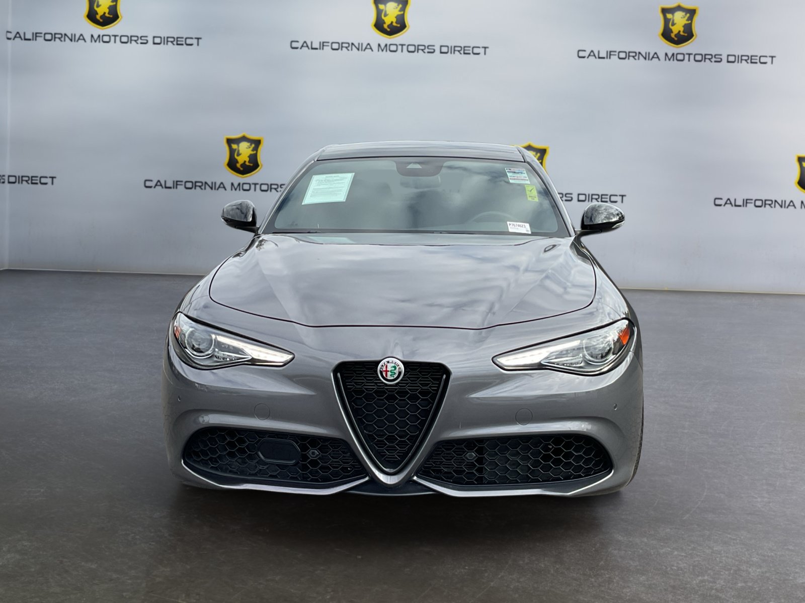 Used 2023 Alfa Romeo Giulia Veloce RWD image 2