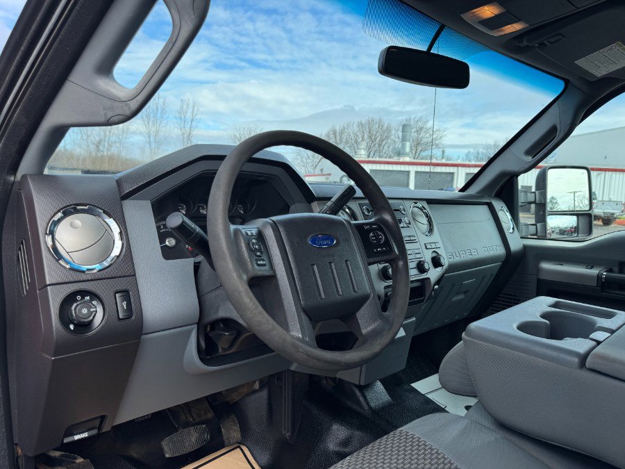 Used 2015 Ford F250 XLT w/ Advanced Security Group AWD/4WD image 14