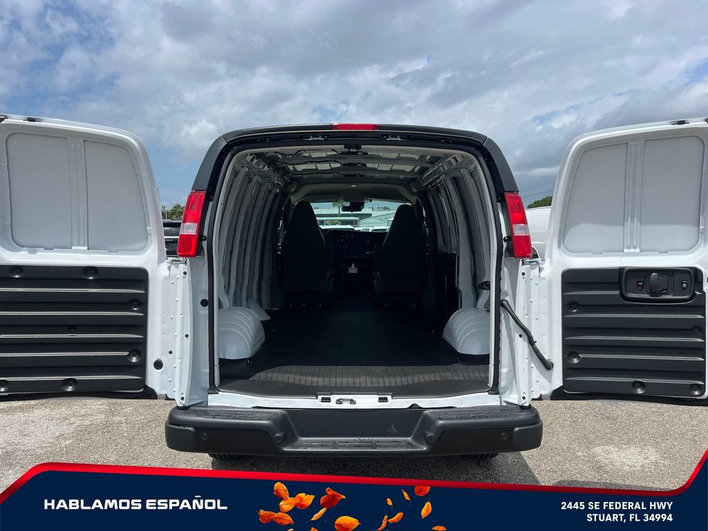 New 2026 GMC Savana 2500 w/ Driver Convenience Package RWD image 11