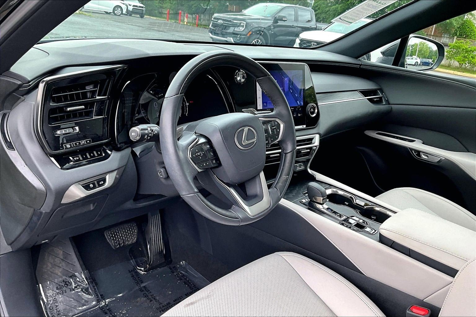 Used 2023 Lexus RX 350 Premium w/ Accessory Package AWD/4WD image 12