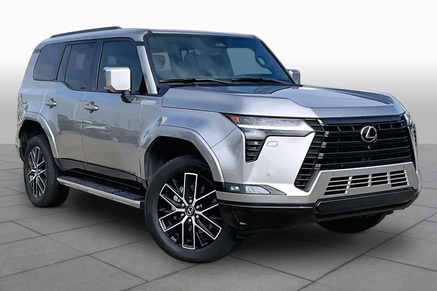 Used 2025 Lexus GX 550 w/ Accessory Package (2T) AWD/4WD image 3
