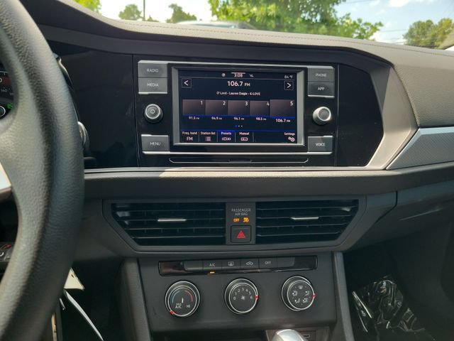 Used 2020 Volkswagen Jetta S FWD image 19