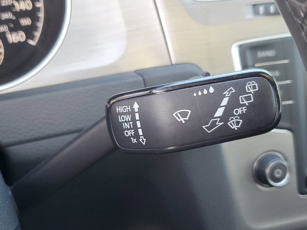 Used 2017 Volkswagen Golf S image 22