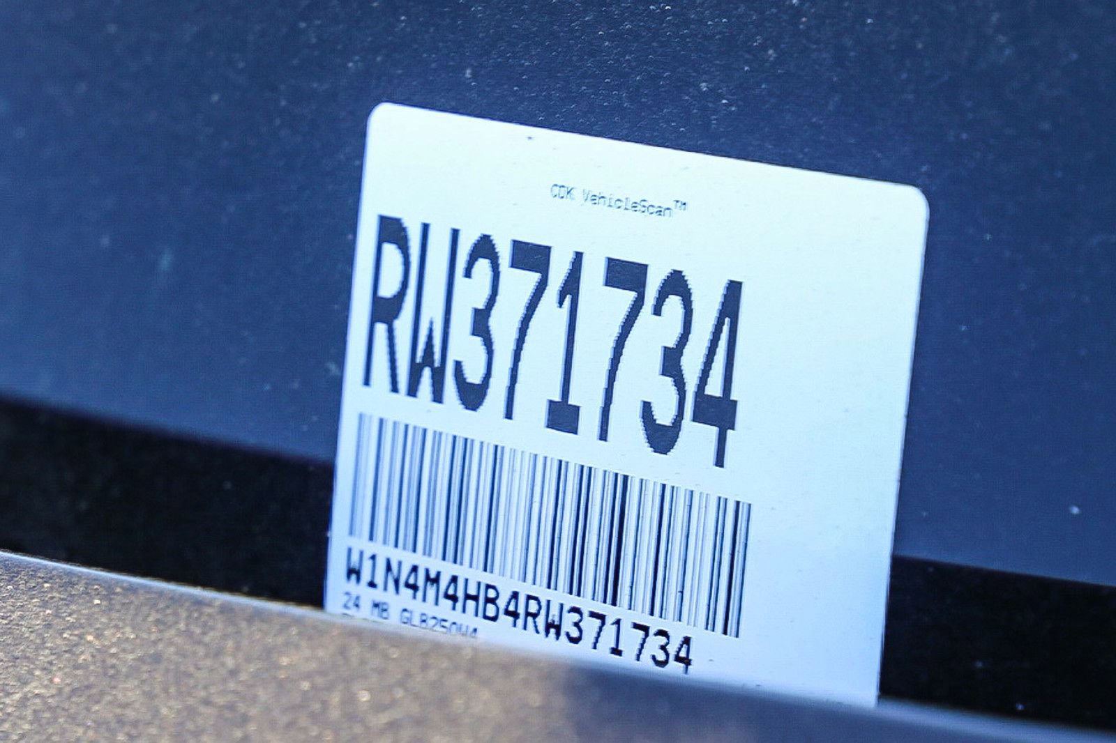 Used 2024 Mercedes-Benz GLB 250 4MATIC image 34