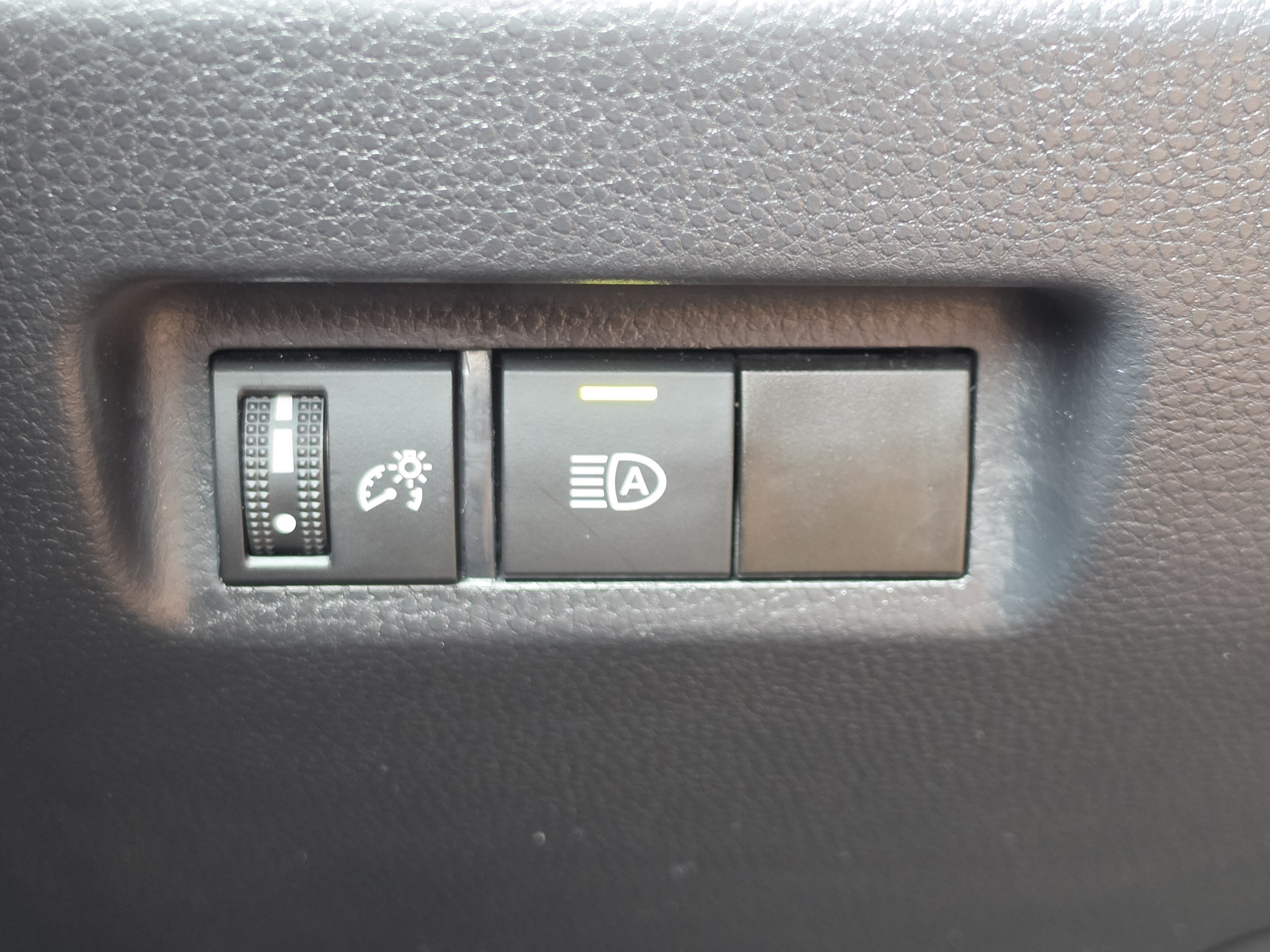 Certified 2024 Toyota RAV4 LE AWD/4WD image 15