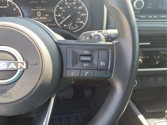 Used 2023 Nissan Rogue S AWD/4WD image 17