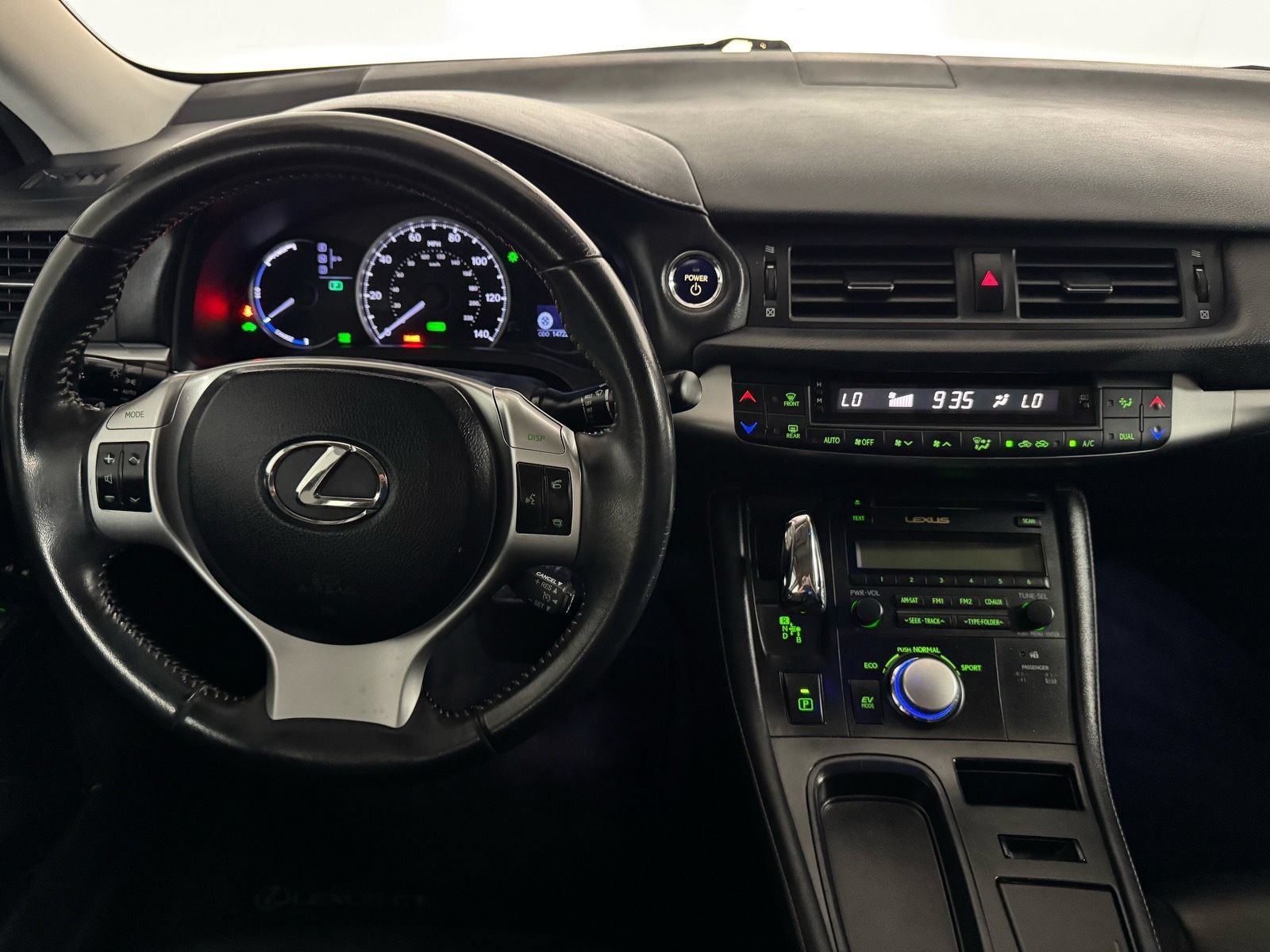 Used 2013 Lexus CT 200h FWD image 27