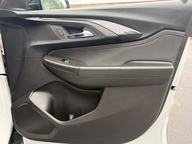 Used 2023 Chevrolet TrailBlazer RS w/ Convenience Package image 26