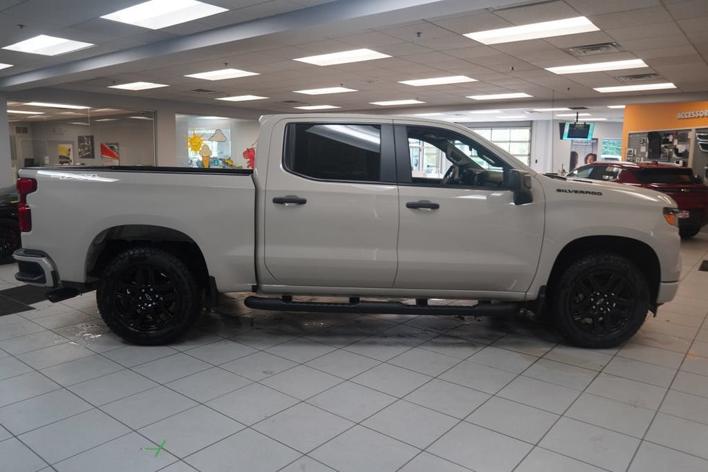 New 2026 Chevrolet Silverado 1500 Custom w/ Turbomax Blackout Package AWD/4WD image 11