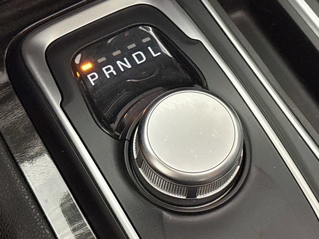 Used 2017 Chrysler 300 Touring w/ Value Package RWD image 20