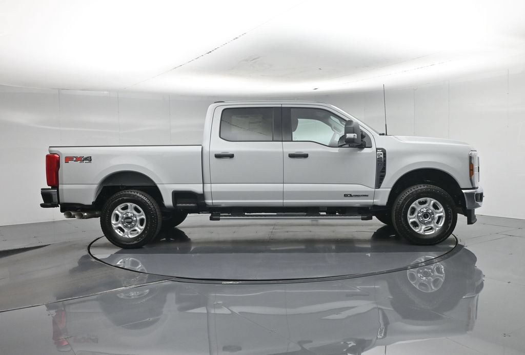 New 2026 Ford F250 XLT w/ FX4 Off-Road Package AWD/4WD image 25
