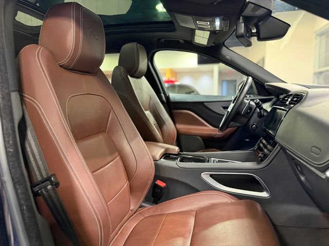Used 2018 Jaguar F-PACE S image 24