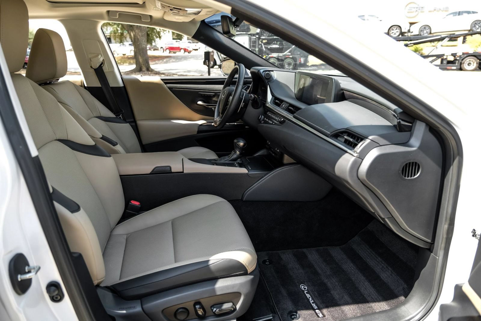 Used 2020 Lexus ES 350 w/ Premium Package FWD image 34
